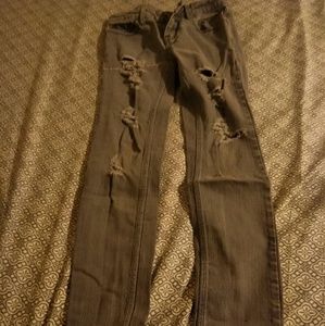 Destroyed grey skinny jeans